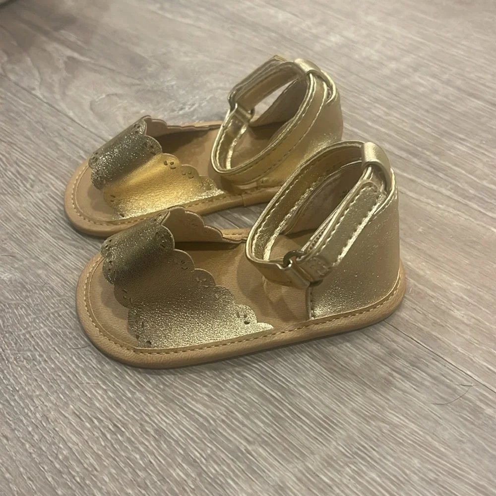 Gold Scalloped Velcro Sandals 6-12 Months